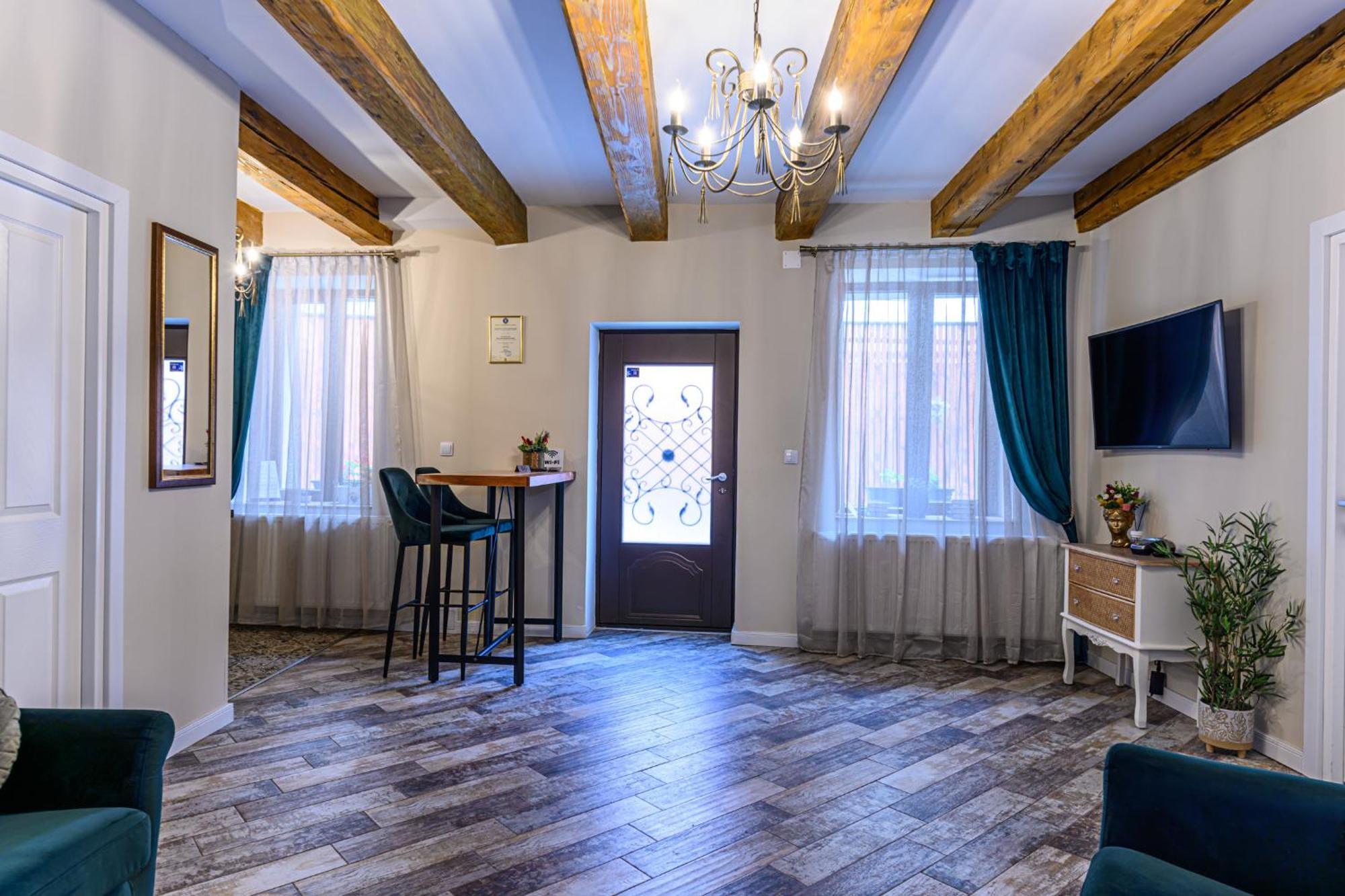 Dallure House Boutique Брашов Екстериор снимка